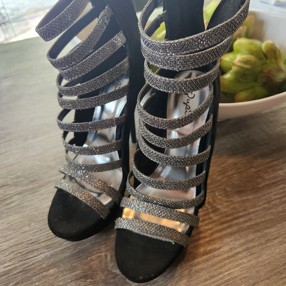 Quipid Black Heel with Silver Straps